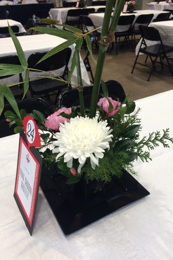 Center Piece by Lori Uchimua center piece by Lori Uchimua